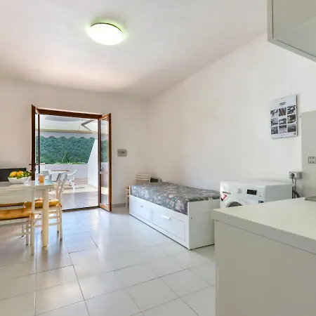 Lägenhet Cala Rossa-1 By Interhome